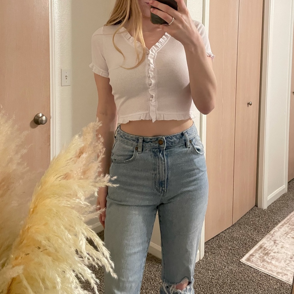 NWT Beginning Boutique white button shirt with ruffles